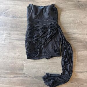 NWT Runaway the Label x Petal & Pup Black Floral Mini Dress Size M